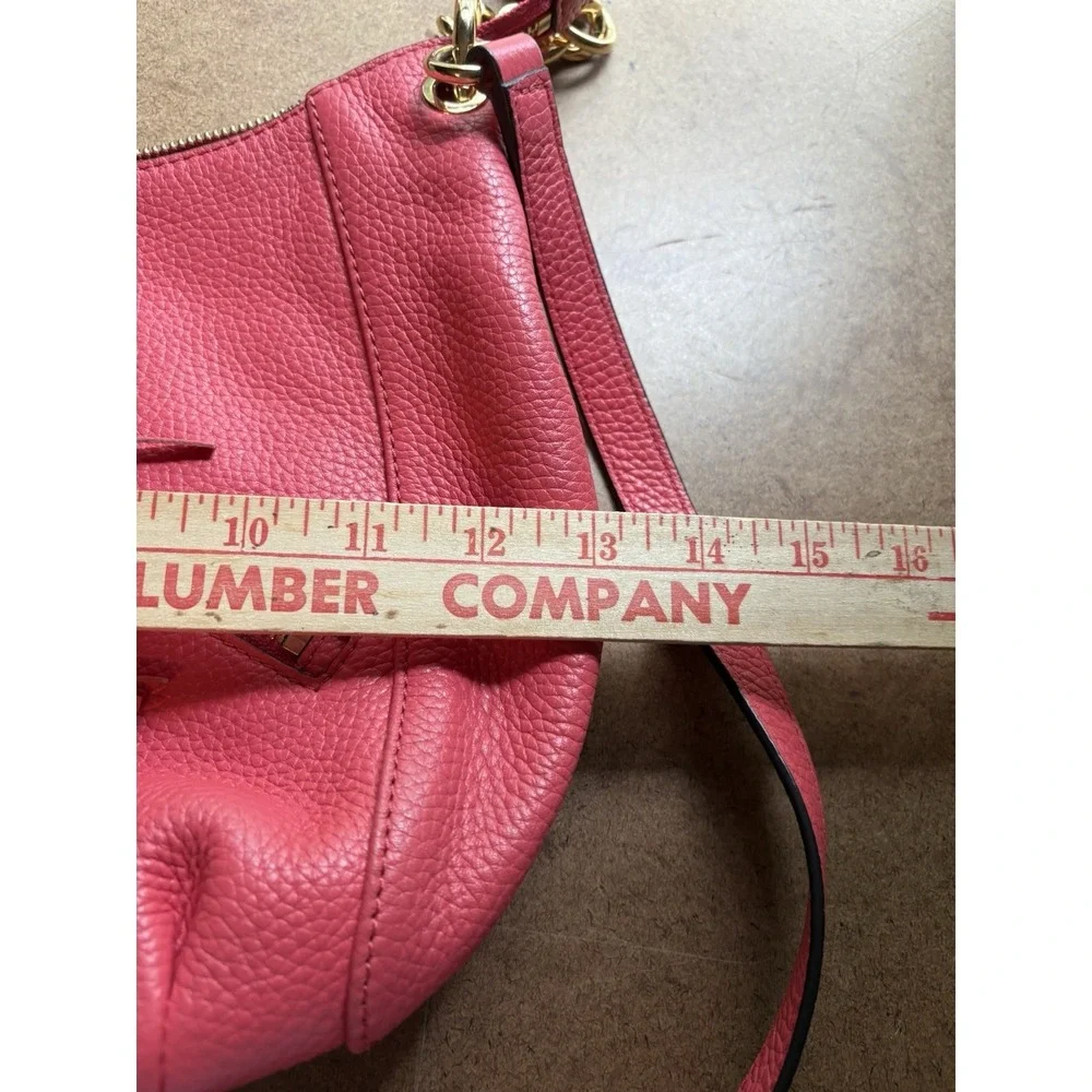 Michael Kors Pink Leather Hobo Shoulder Bag Tassel Charm Gold Tone Zip Pocket